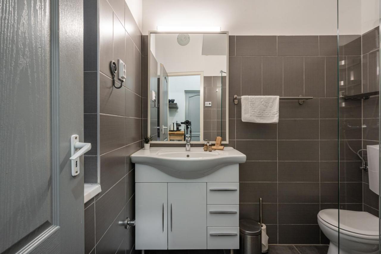 B8 - Grand Boulevard Cozy Apartment - Best Location By Bqa Budapest Exteriör bild