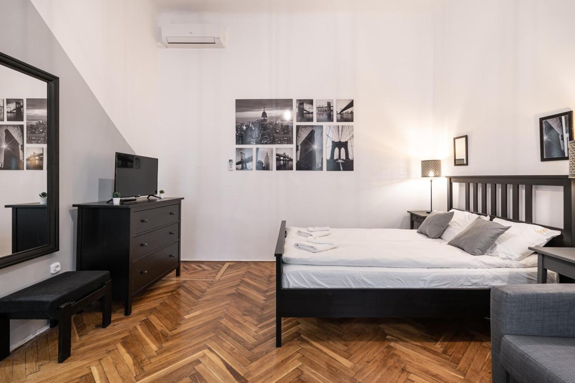 B8 - Grand Boulevard Cozy Apartment - Best Location By Bqa Budapest Rum bild